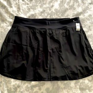 NWT old navy womens xxl skort (skirt with shorts on connected on inside)